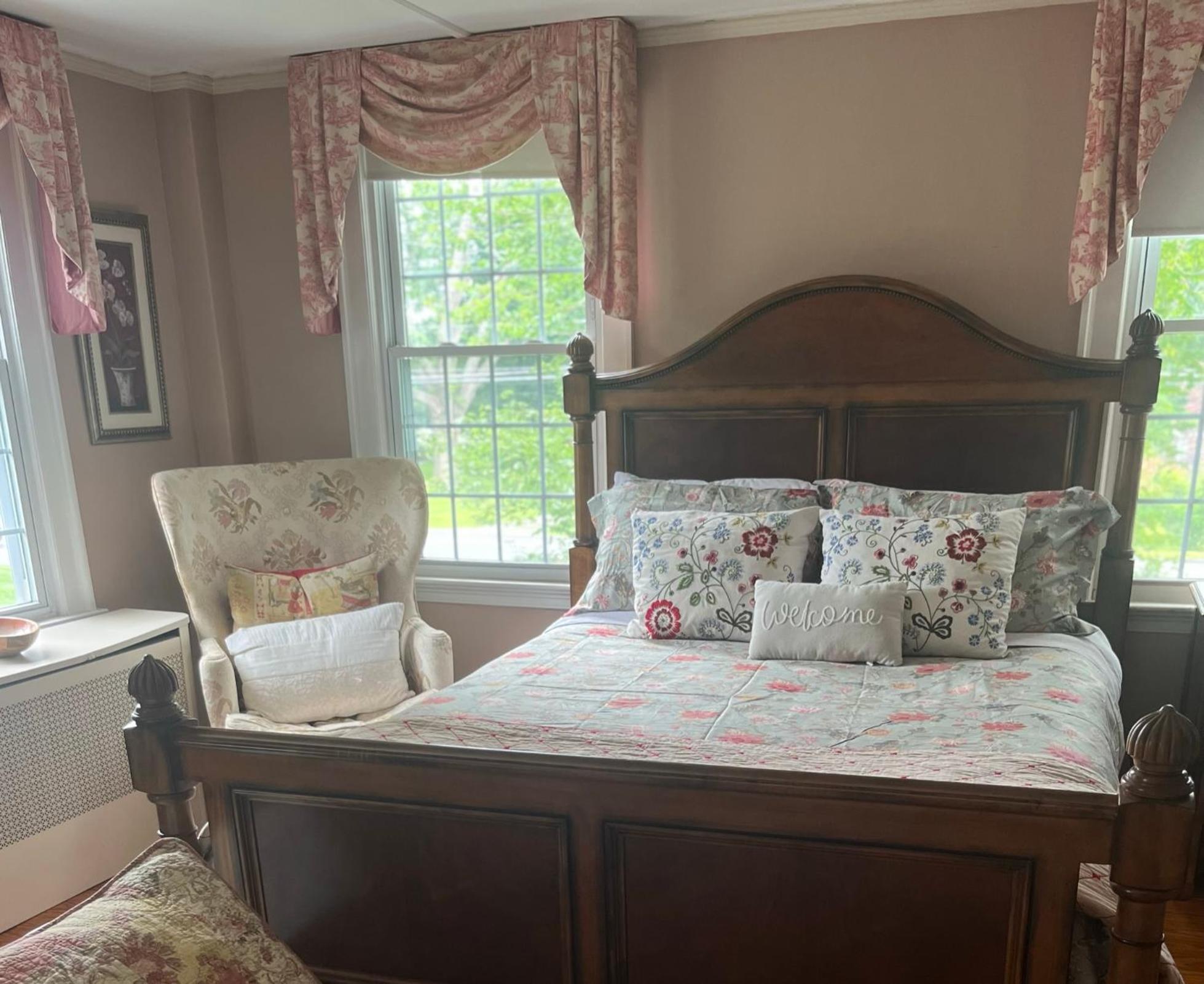 Antique1242 British Bed & Breakfast Enfield Exterior photo
